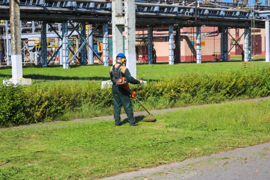 commercial grounds management