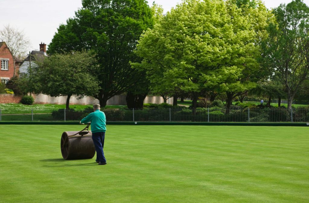Commercial Grounds Maintenance
