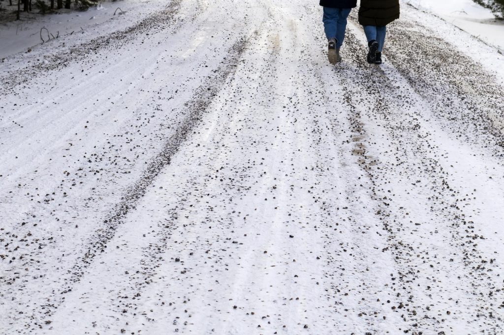 commercial salting contractor